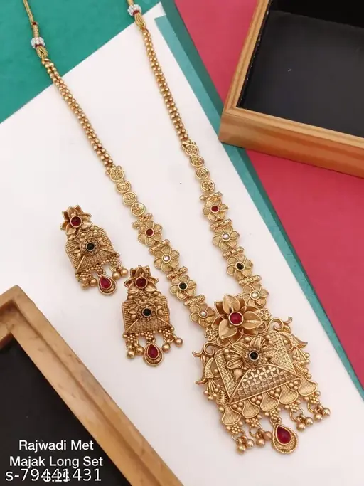 jewellery set