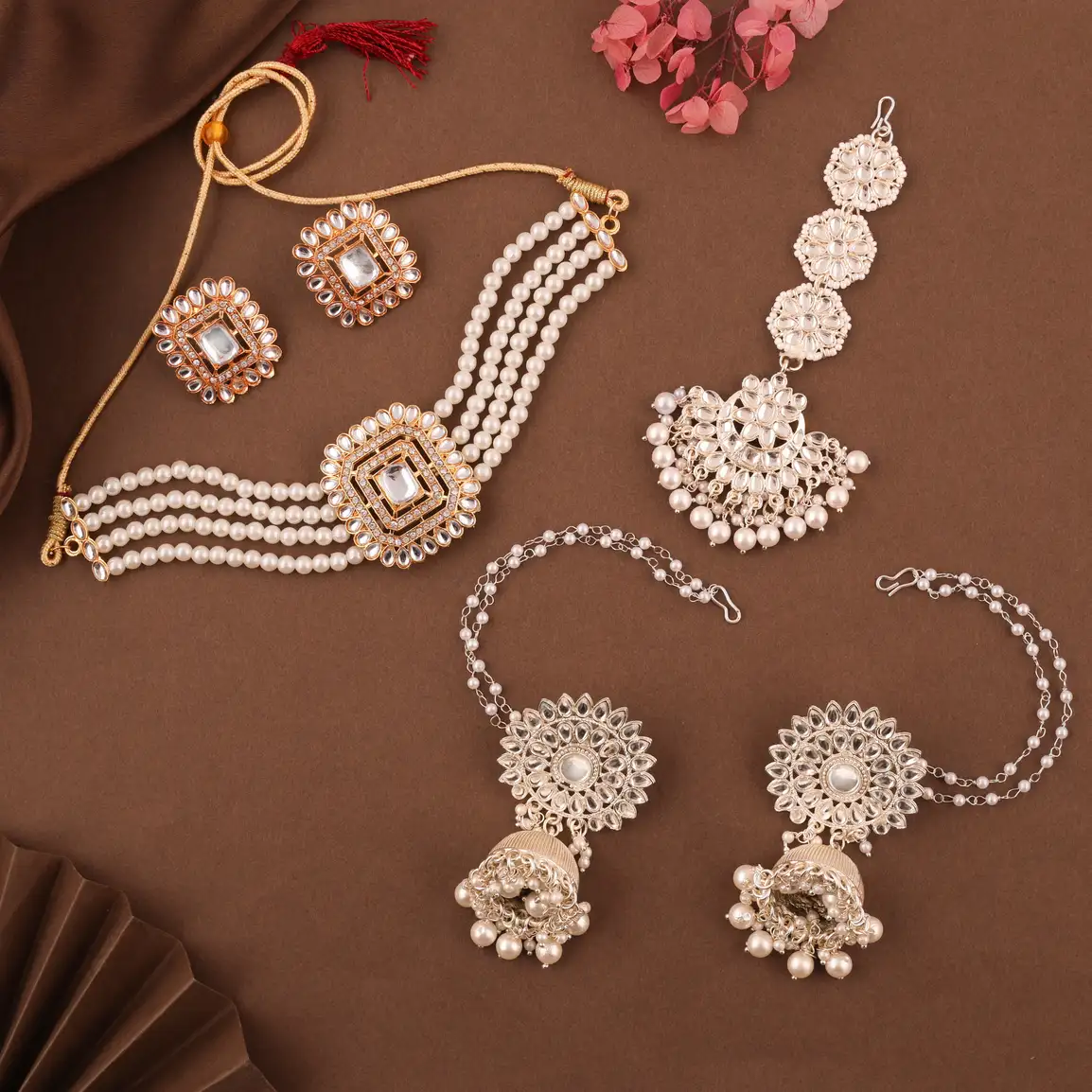 Brass Jewel Set (Gold, White)