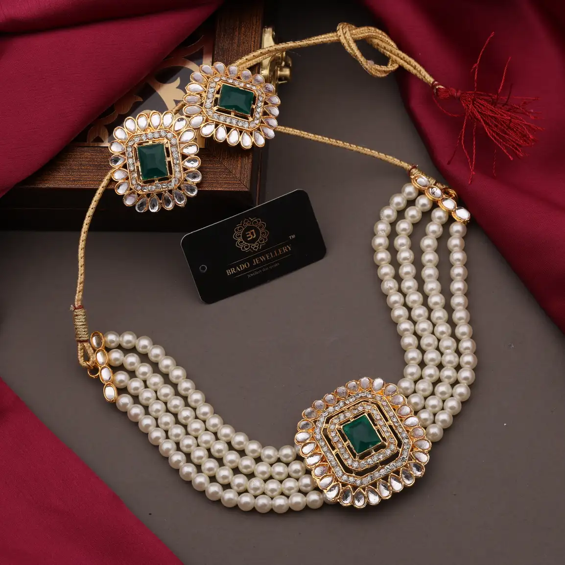 Brass Jewel Set (Gold, Green, White)