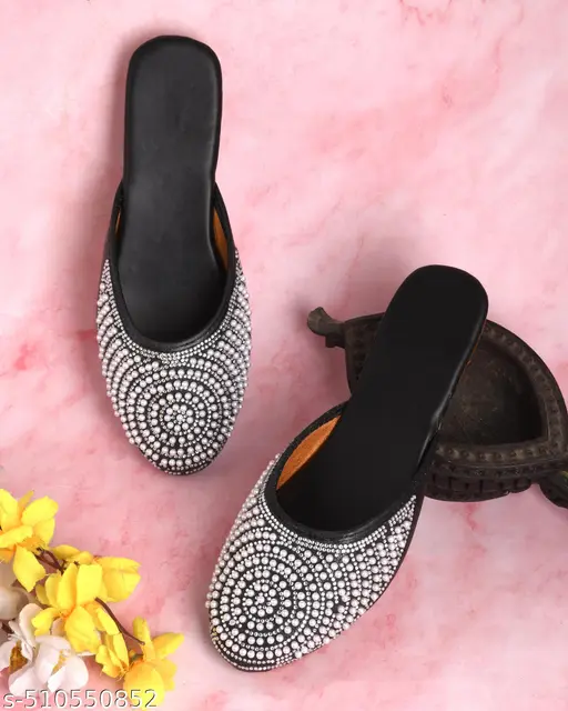 Stone Pouch Juttis
